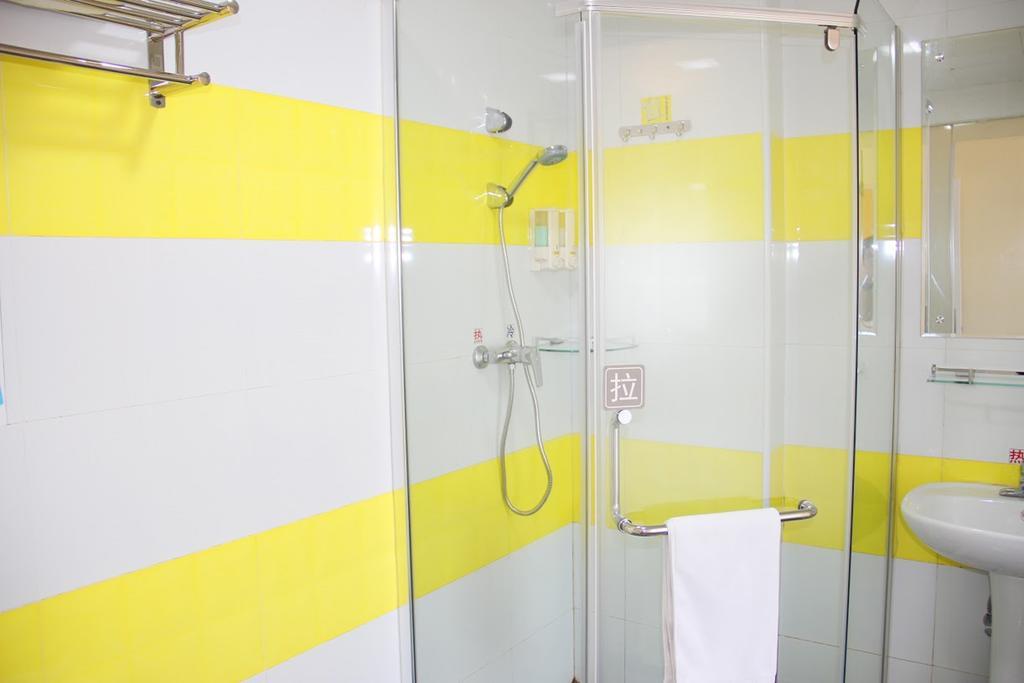 7Days Inn Shenzhen Da Fen You Hua Cun Exterior photo